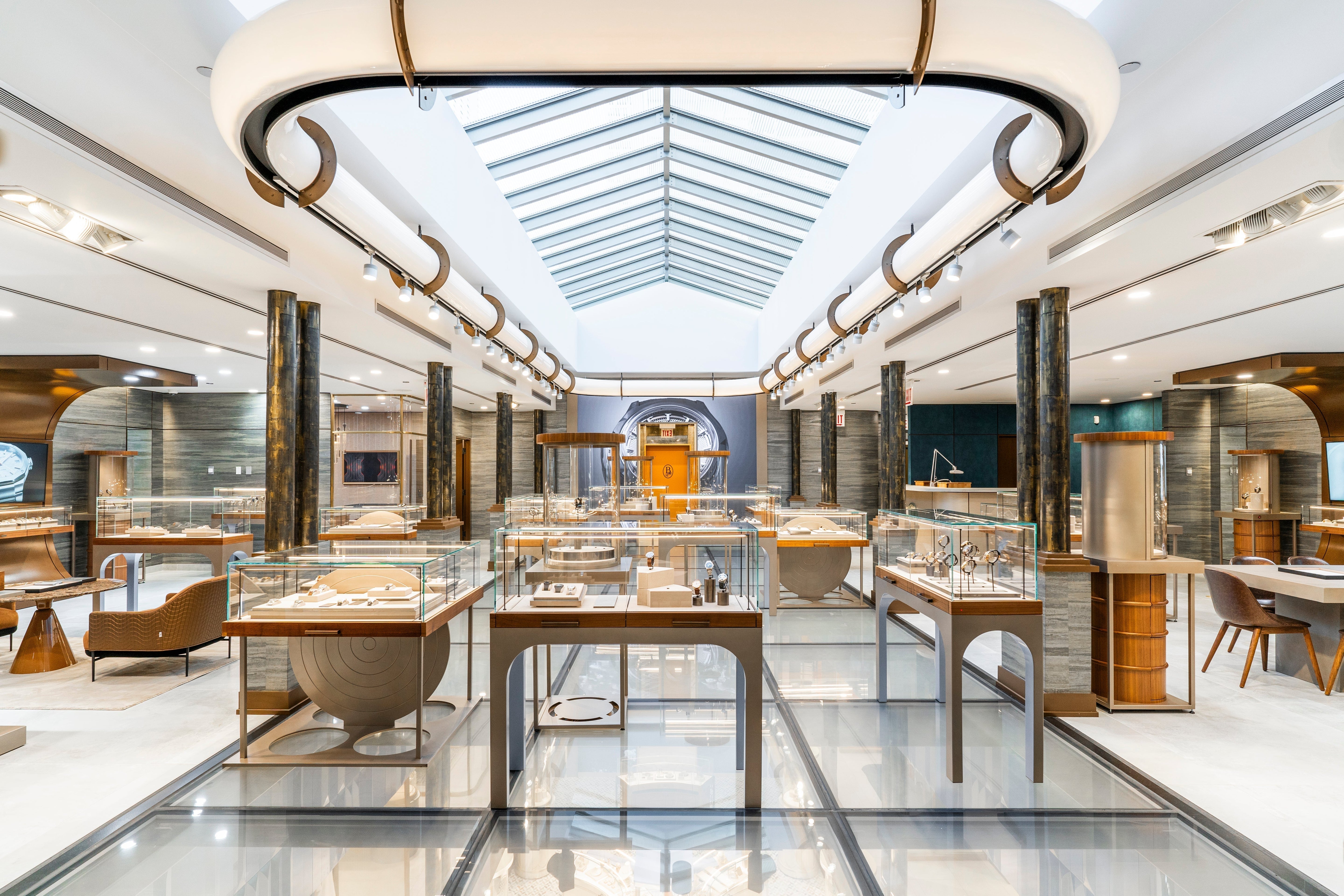 Discover One of the Top Jewelry and Watch Stores in Chicago