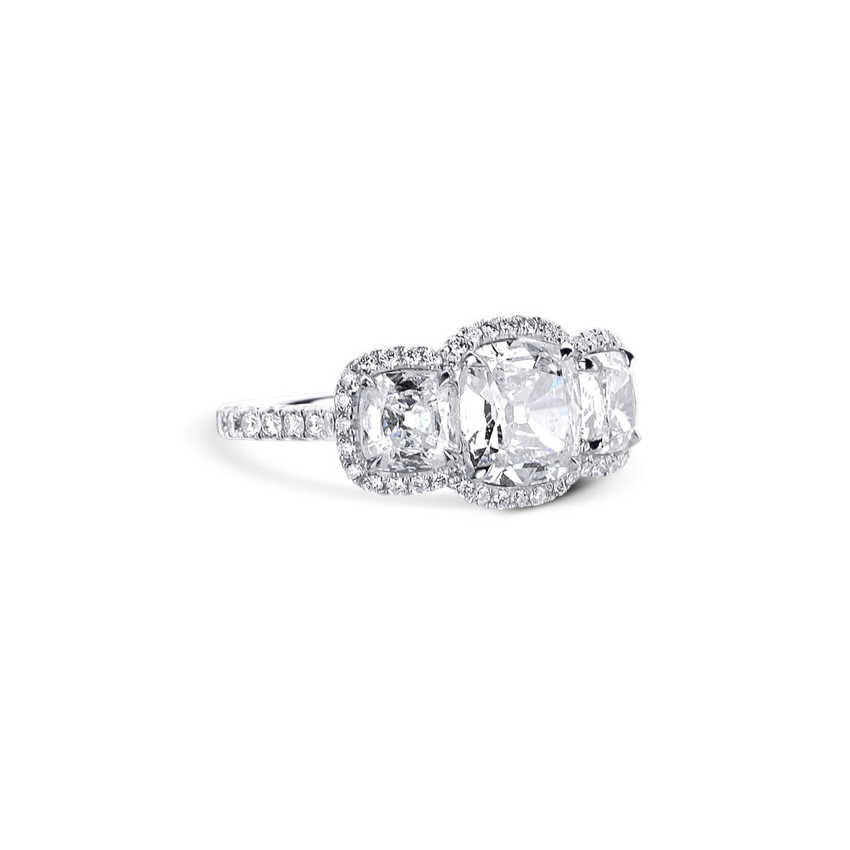 18K White Gold Cushion Cut Brilliant Diamond Engagement Ring