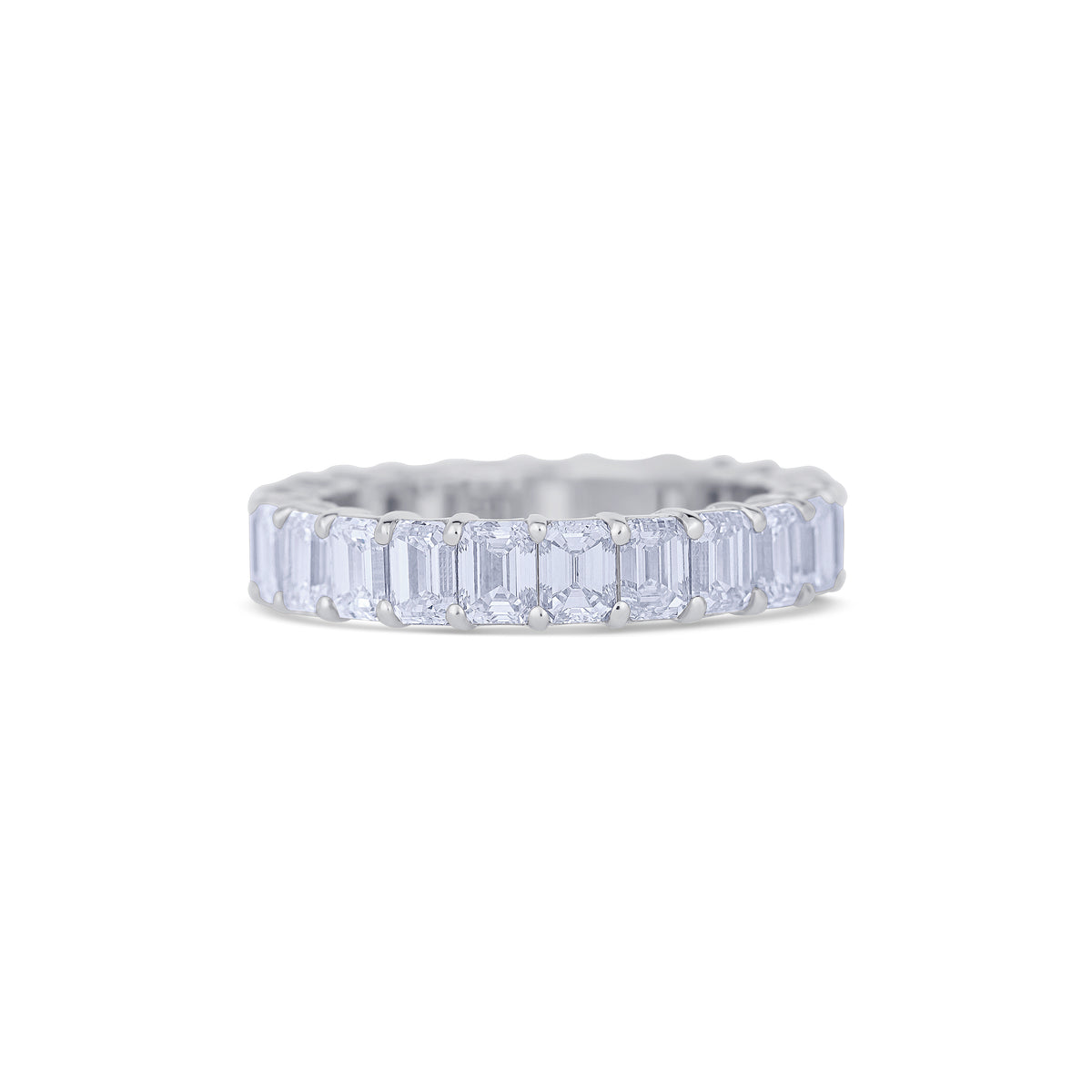 18K White Gold Emerald Cut Diamond Eternity Wedding Band