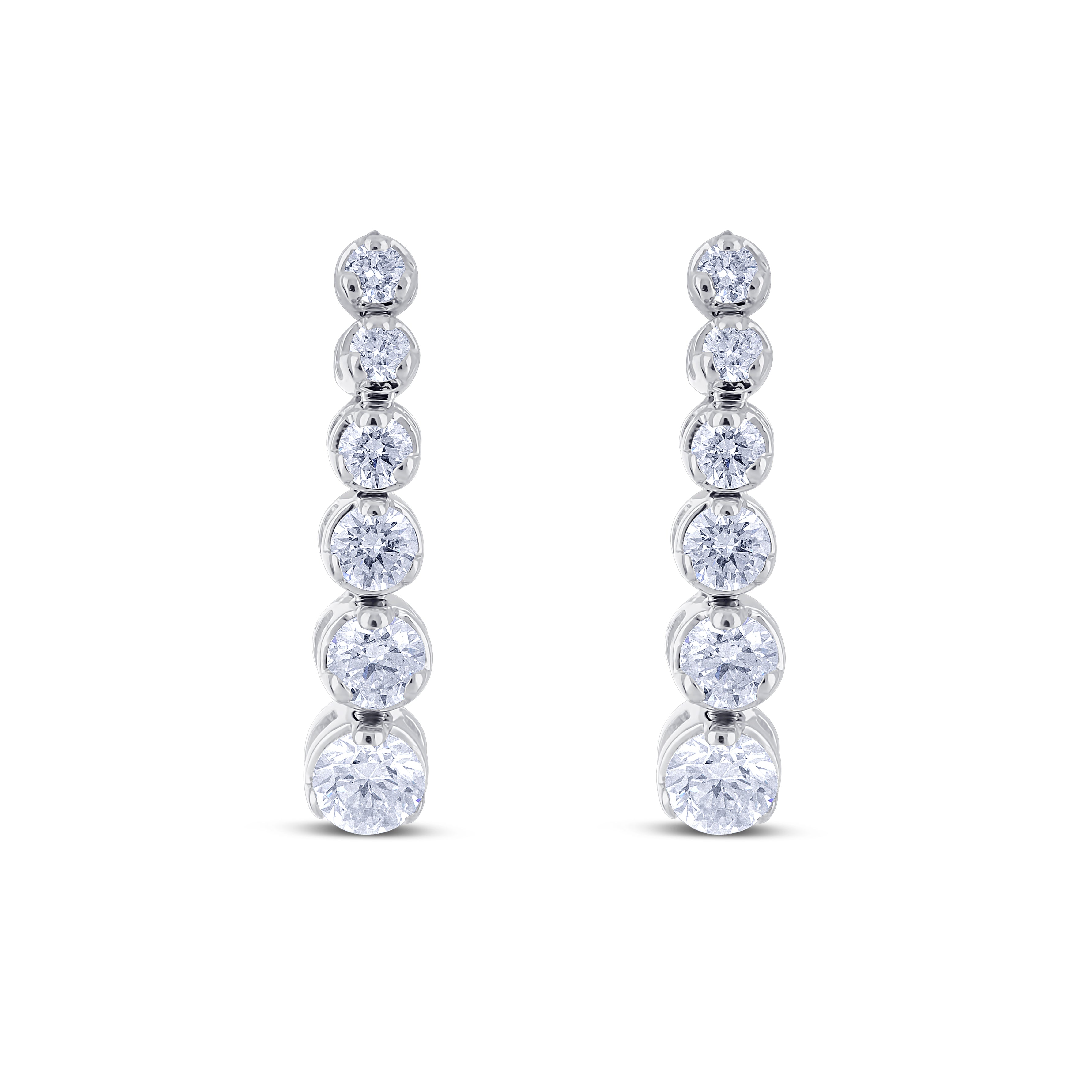 14K White Gold Round Cut Graduating Drop Earrings