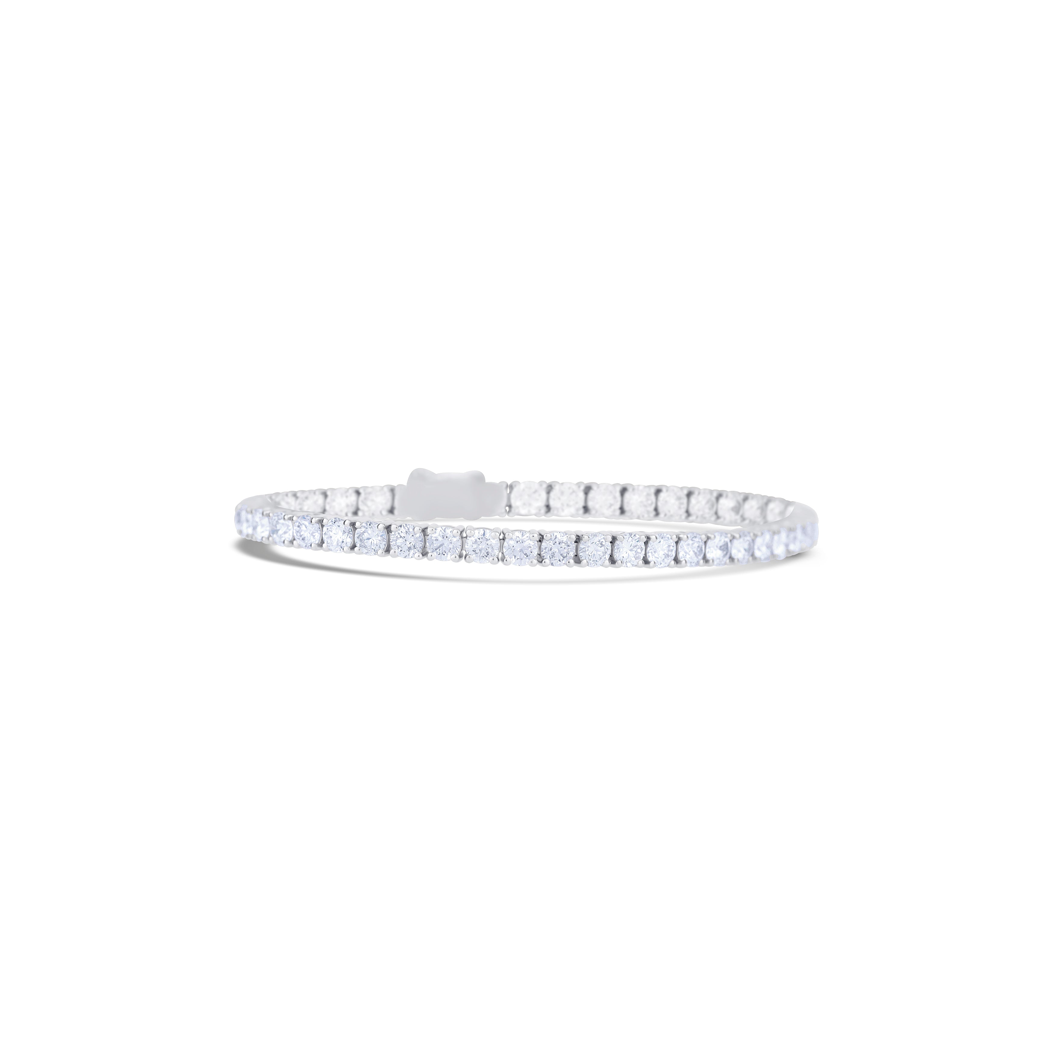 14K White Gold Round Diamond Bangle Bracelet