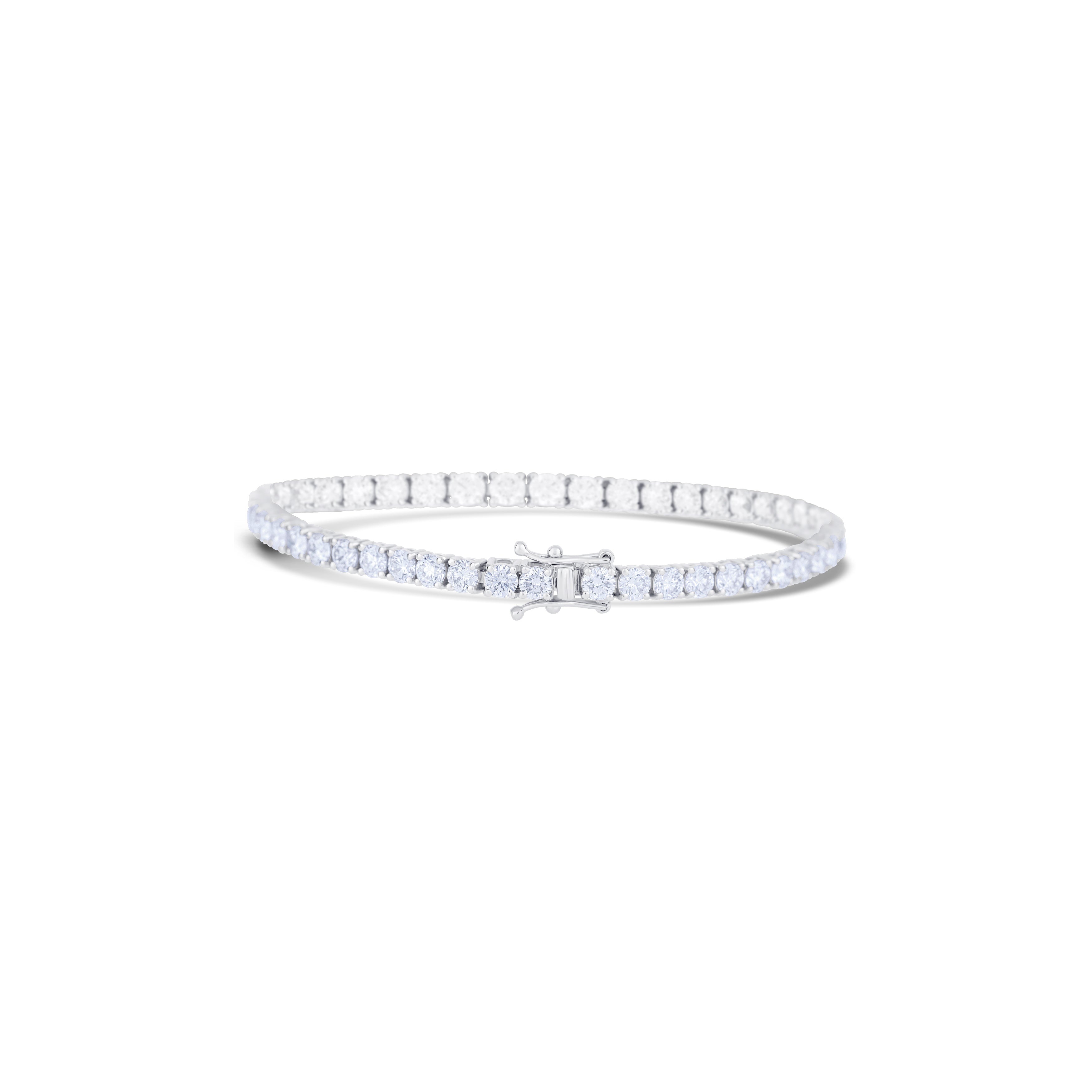 14K White Gold Round Diamond Bangle Bracelet