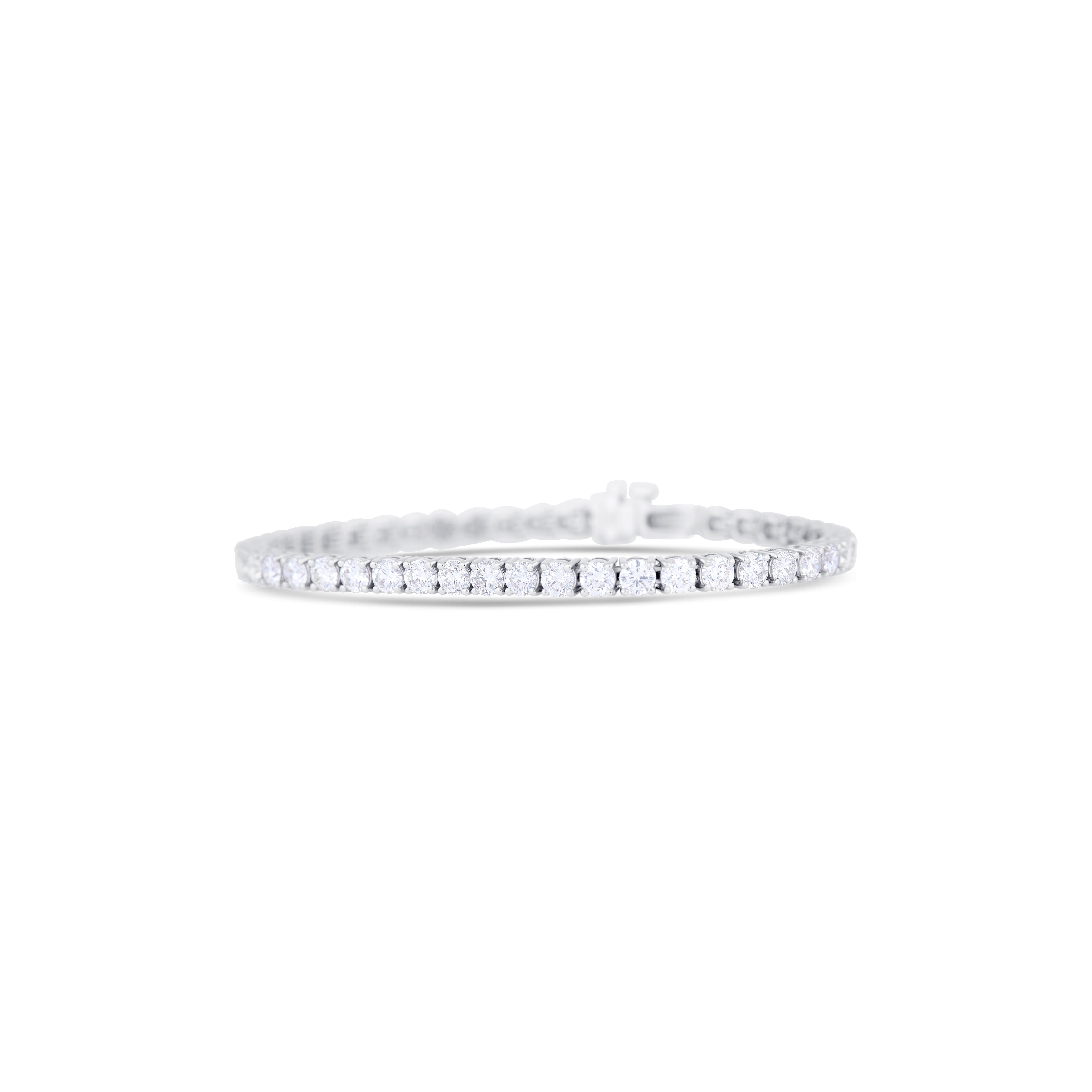 18K White Gold Round Diamond Bracelet