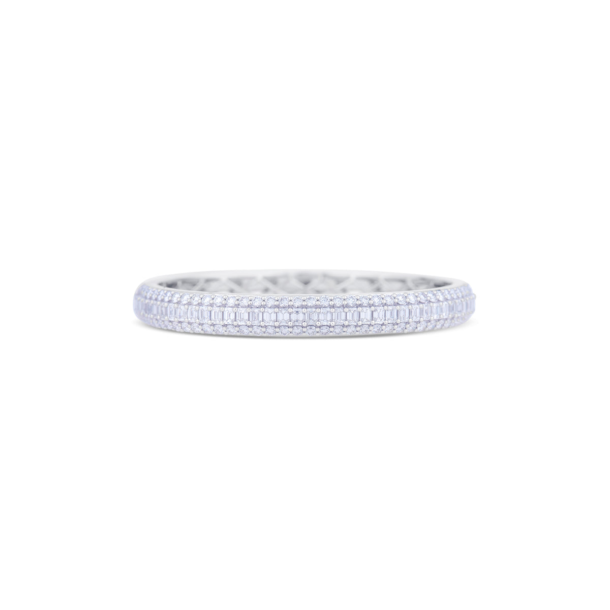 18K White Gold Diamond Bangle