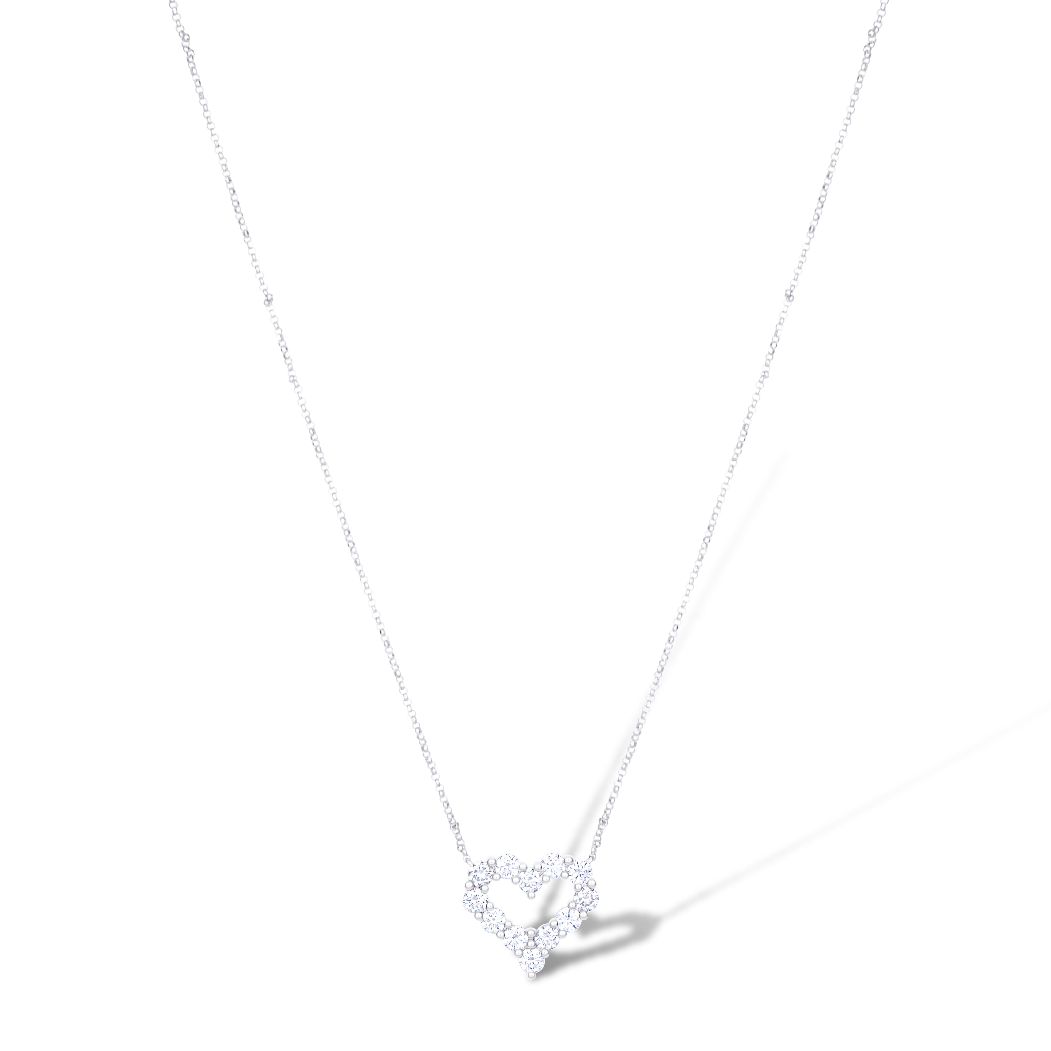 18K White Gold Round Diamond Pendant Necklace