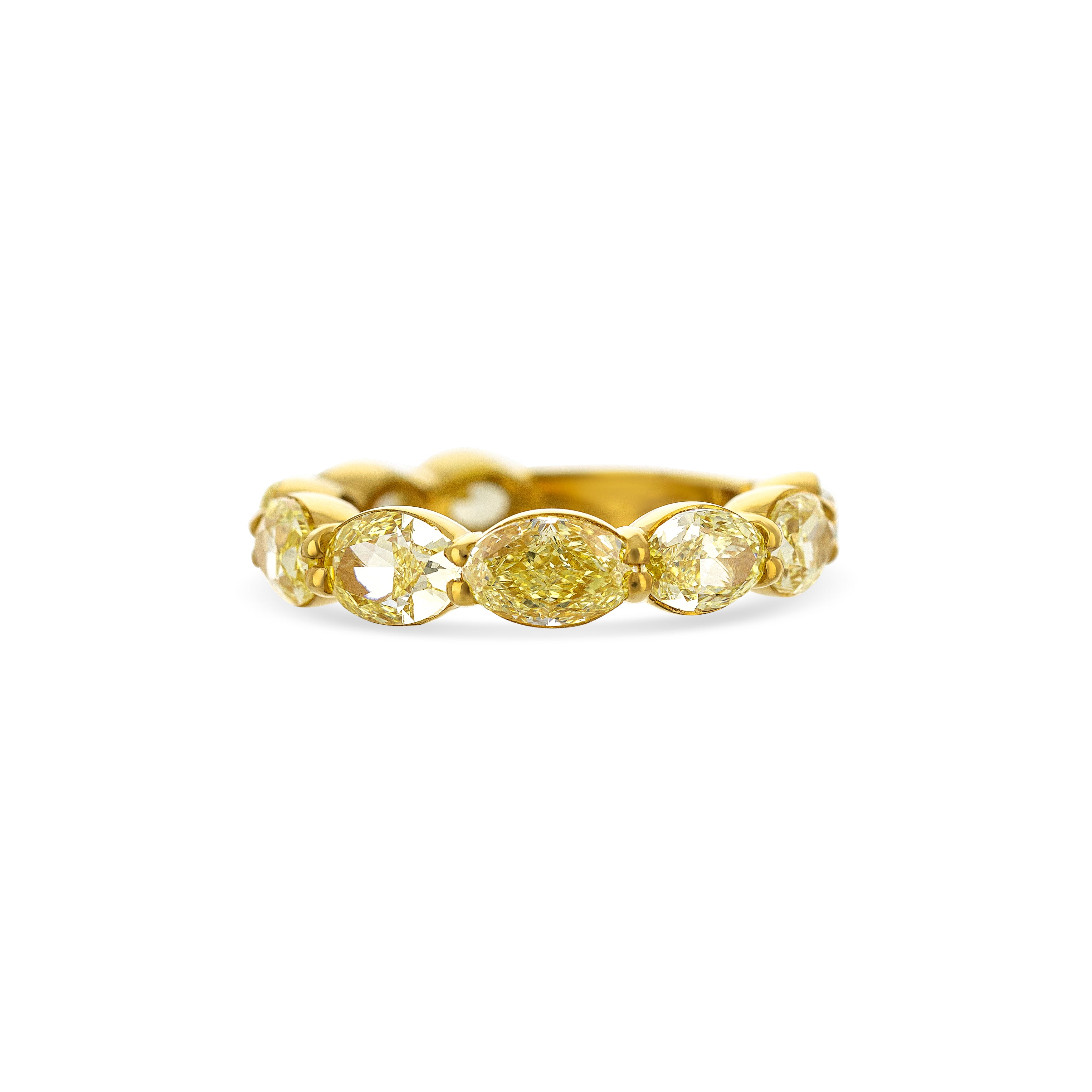 18K Yellow Gold Fancy Yellow Oval Cut Diamond Band