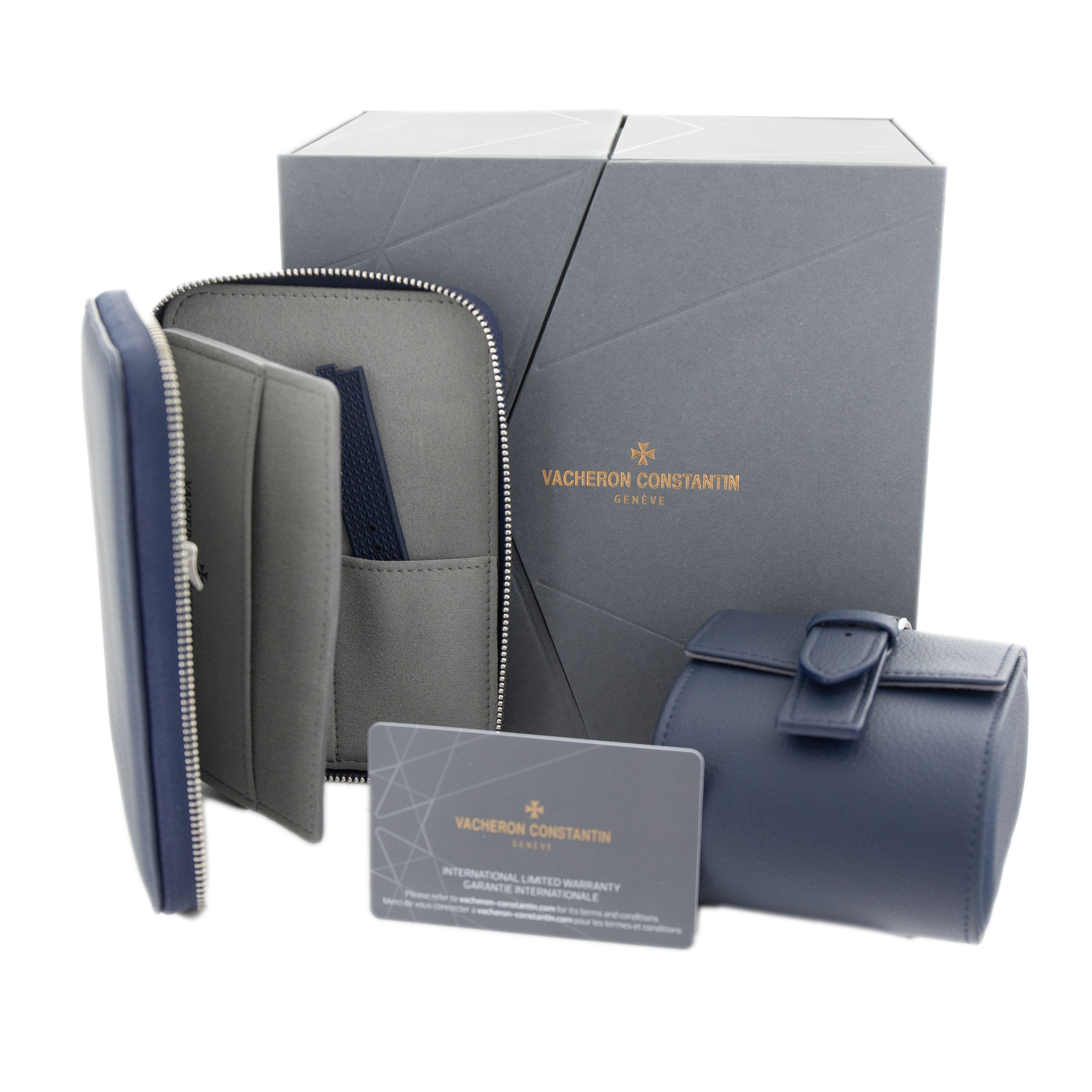 Vacheron Constantin Overseas Steel Blue Dial 34.5mm 4600V/200A-B980 Full Set