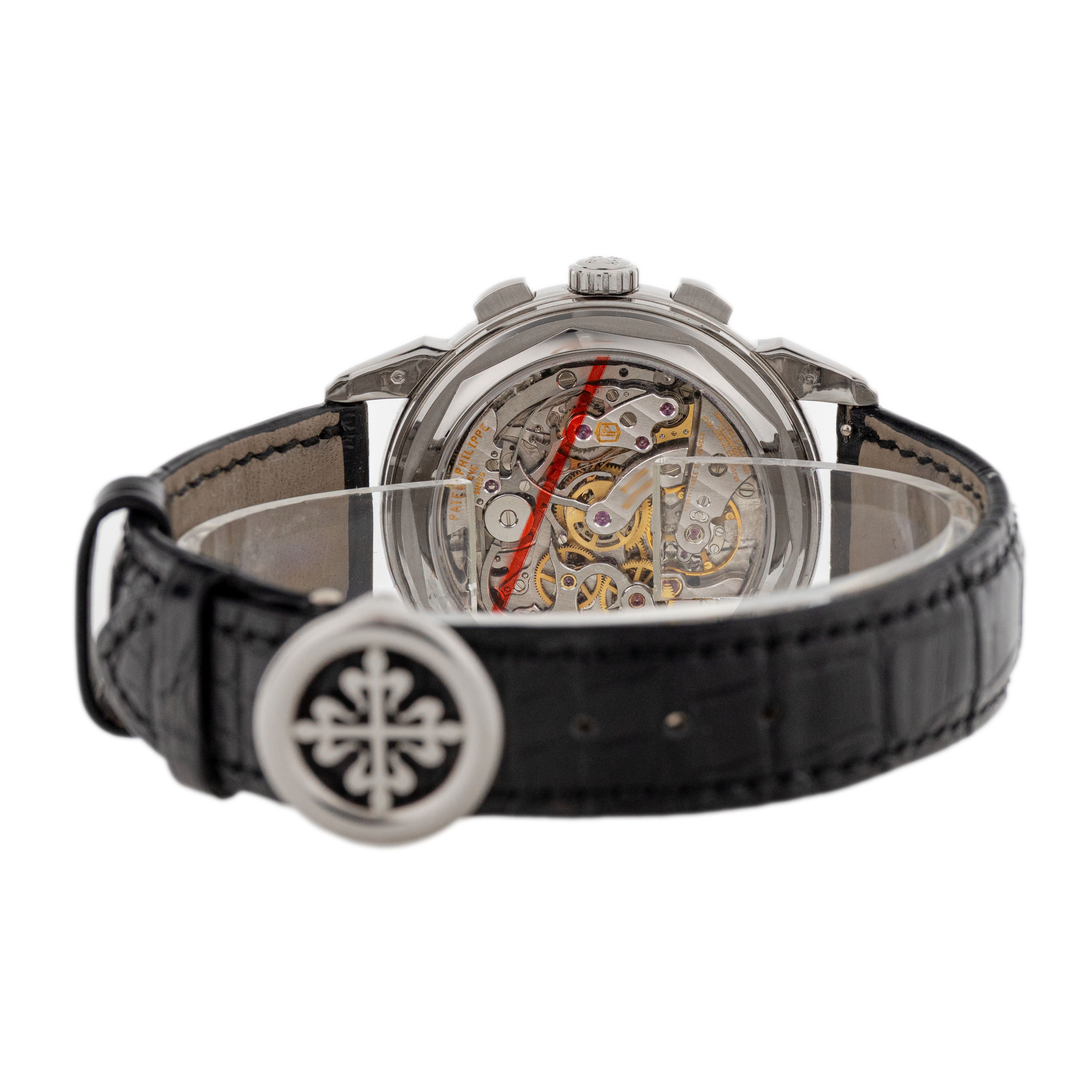 Patek Philippe Perpetual Calendar Chronograph White Gold Silver Dial 41mm 5270G-013