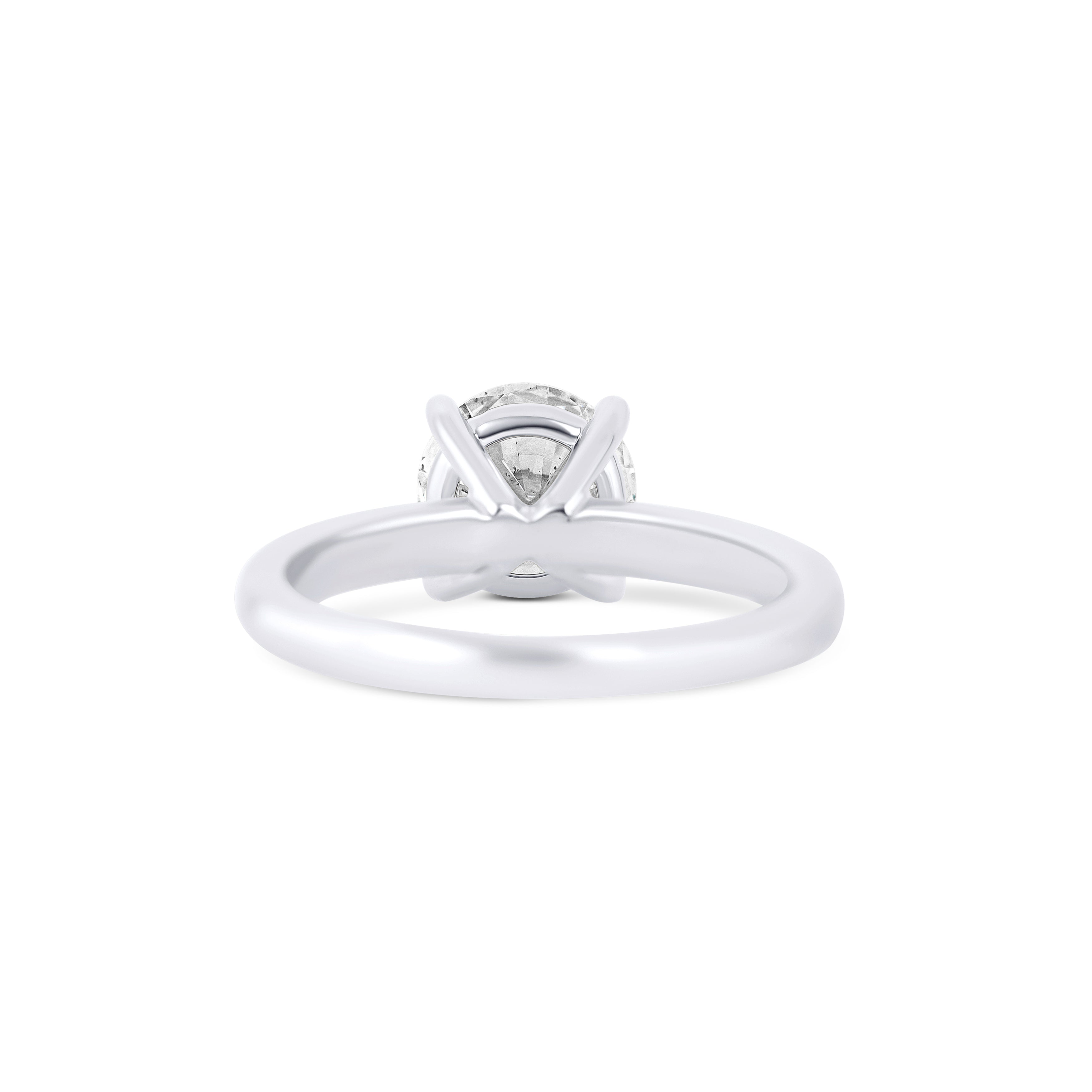 18K White Gold Round Cut Solitaire Diamond Engagement Ring