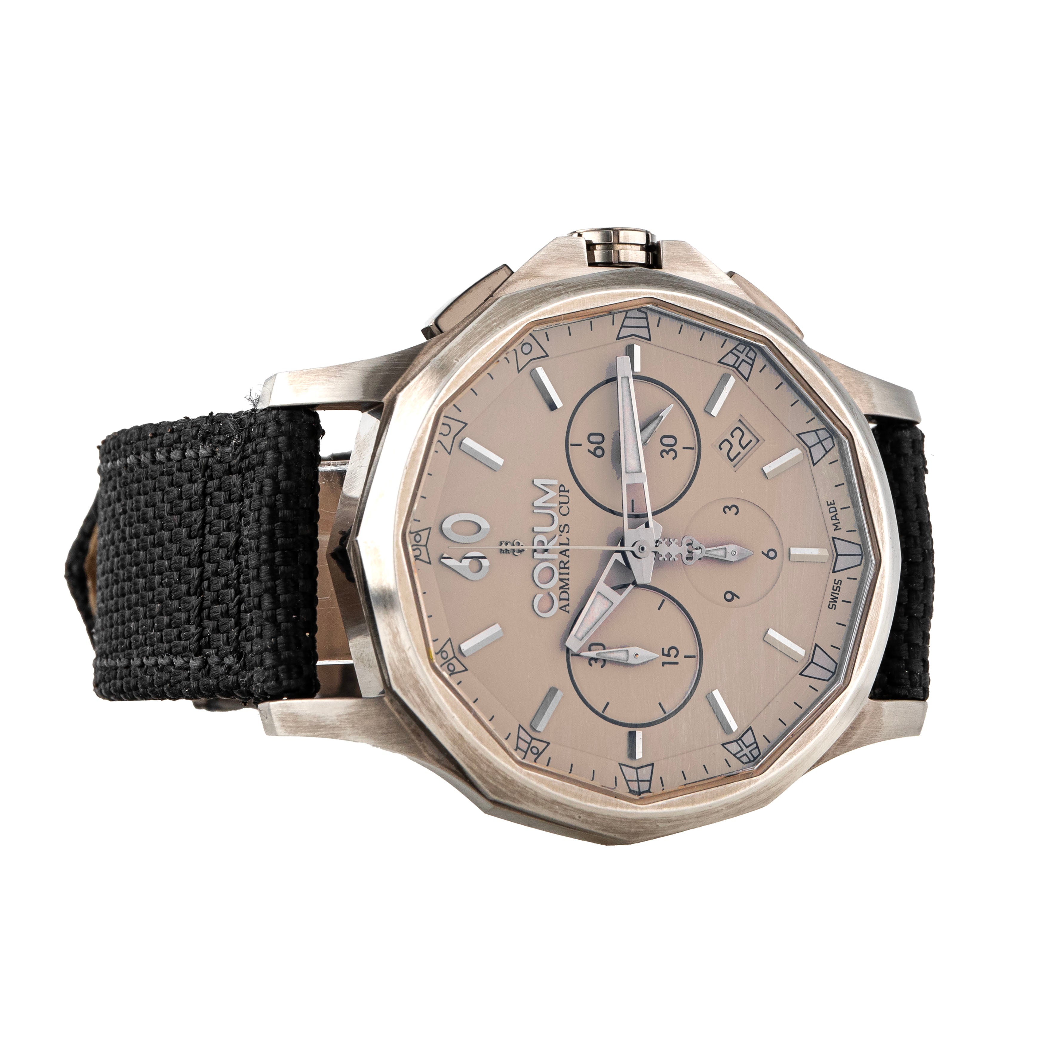 Corum Admiral's Cup Legend Stainless Steel Beige Dial 42mm 984.102.98-0603-AC13 Full Set