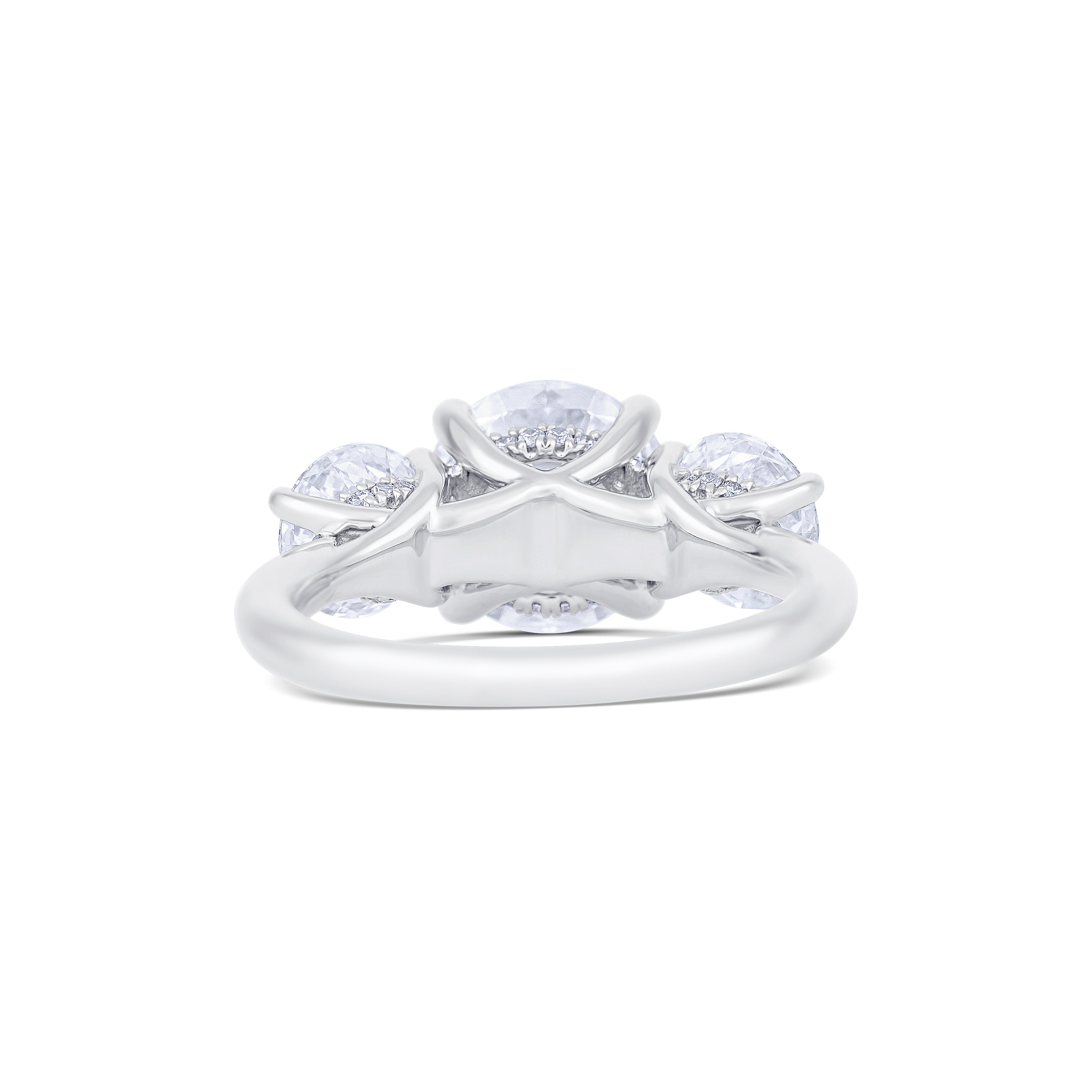 18K White Gold Round Lab-Grown Diamond Engagement Ring