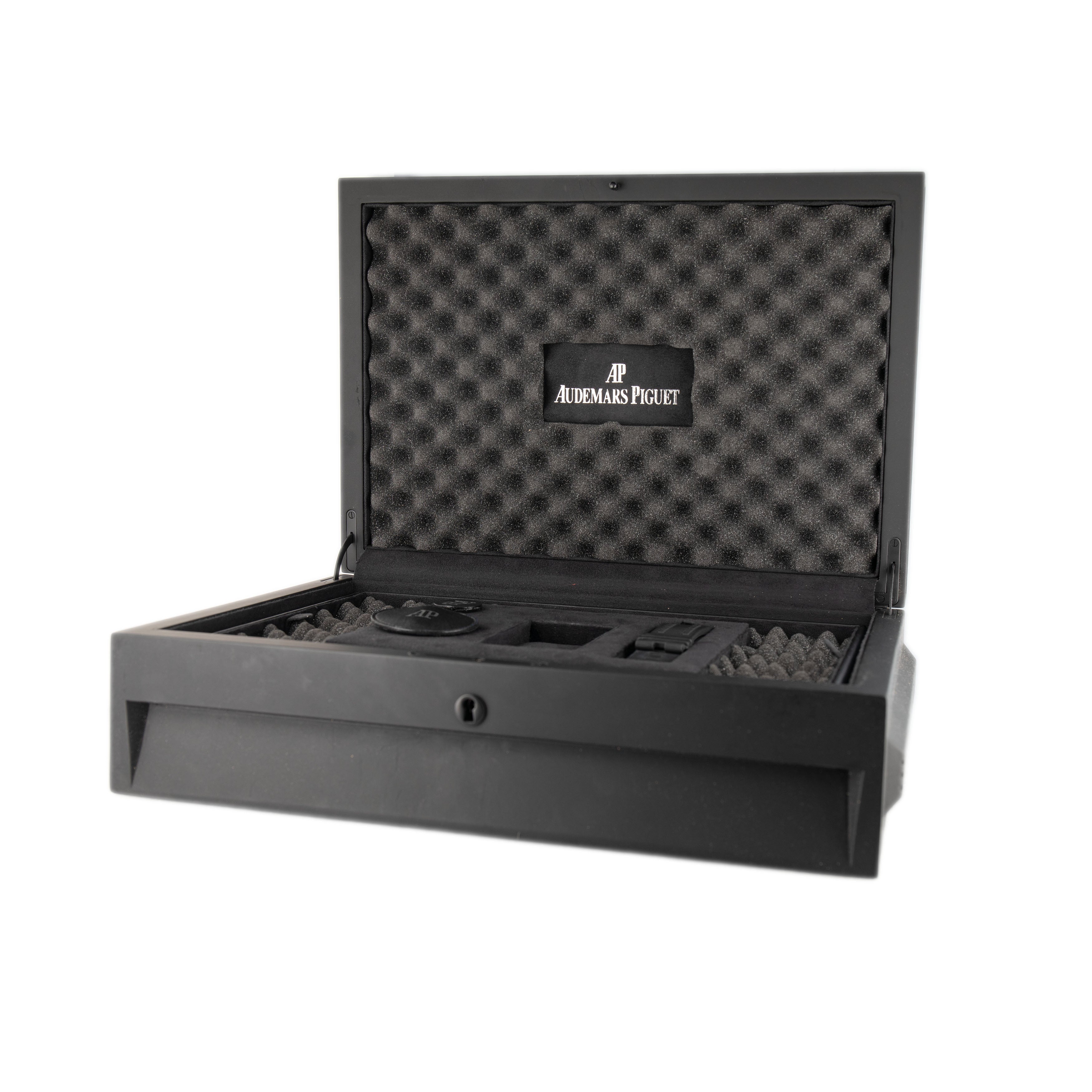 Audemars Piguet Royal Oak Offshore Survivor Titanium Black Dial 41mm 261651O.00A002CA.01 Full Set