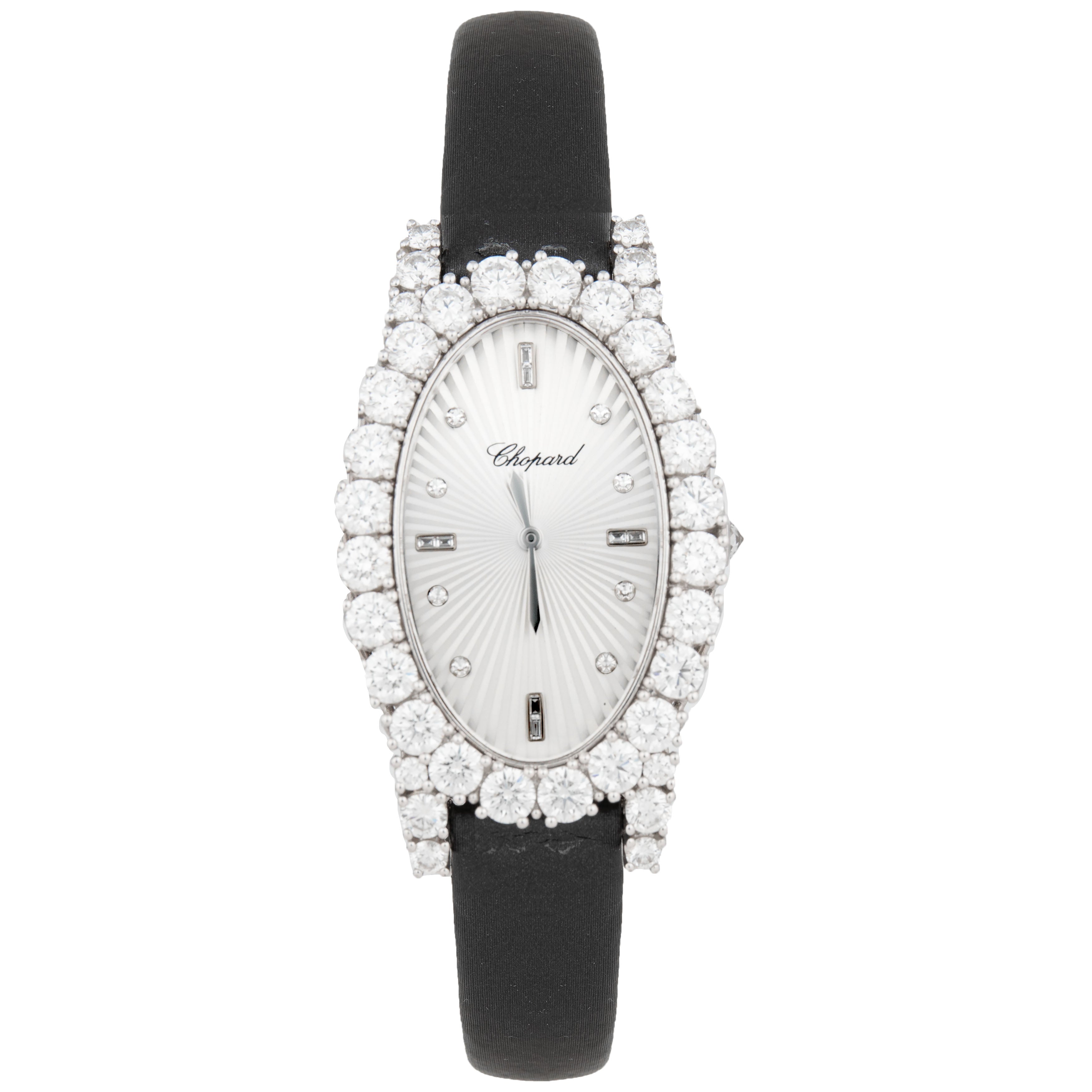 Chopard L'Heure Du Diamant White Gold Silver Dial Diamond Bezel 39.6X26.6mm 139380-1005 Full Set