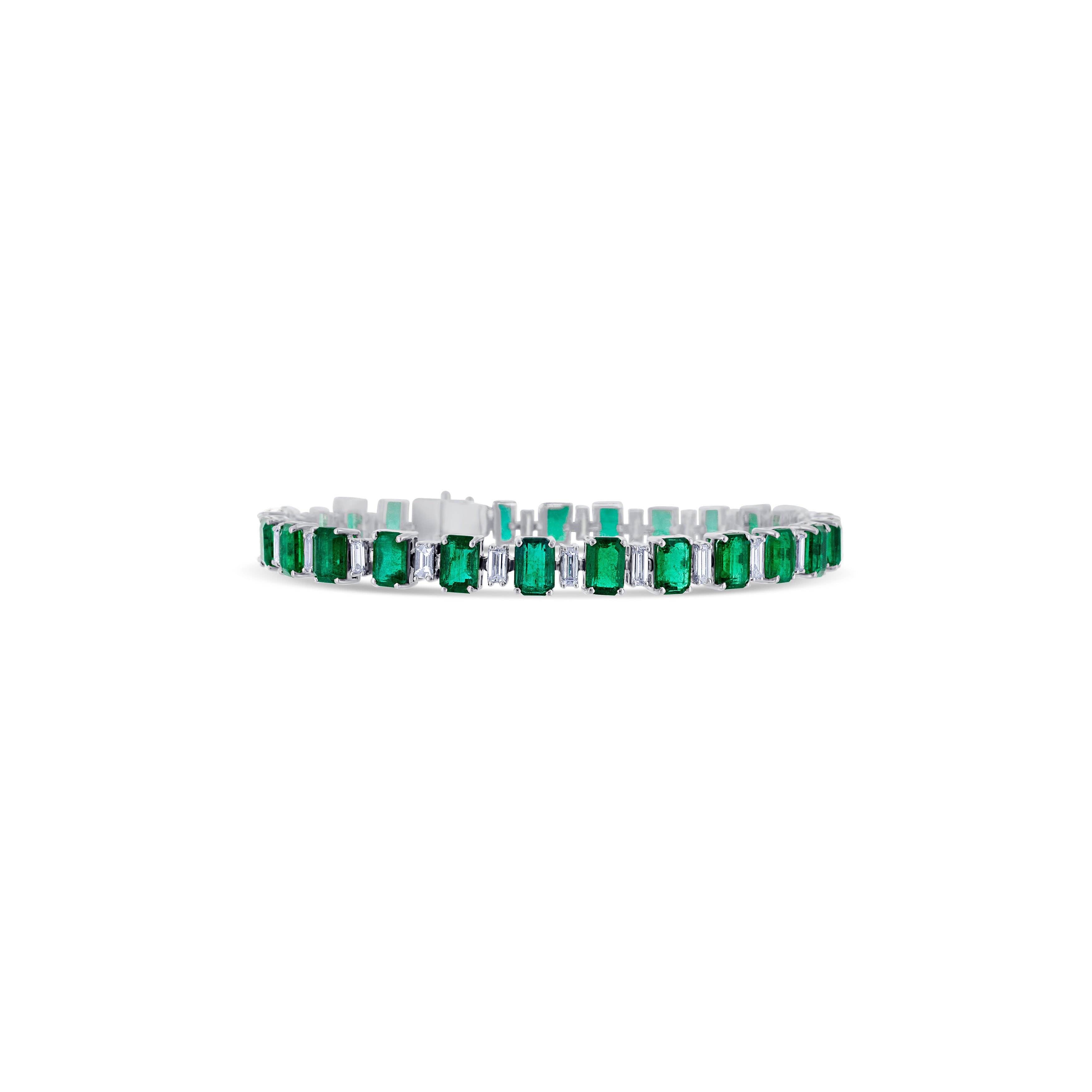 18K White Gold Emerald & Diamond Bracelet