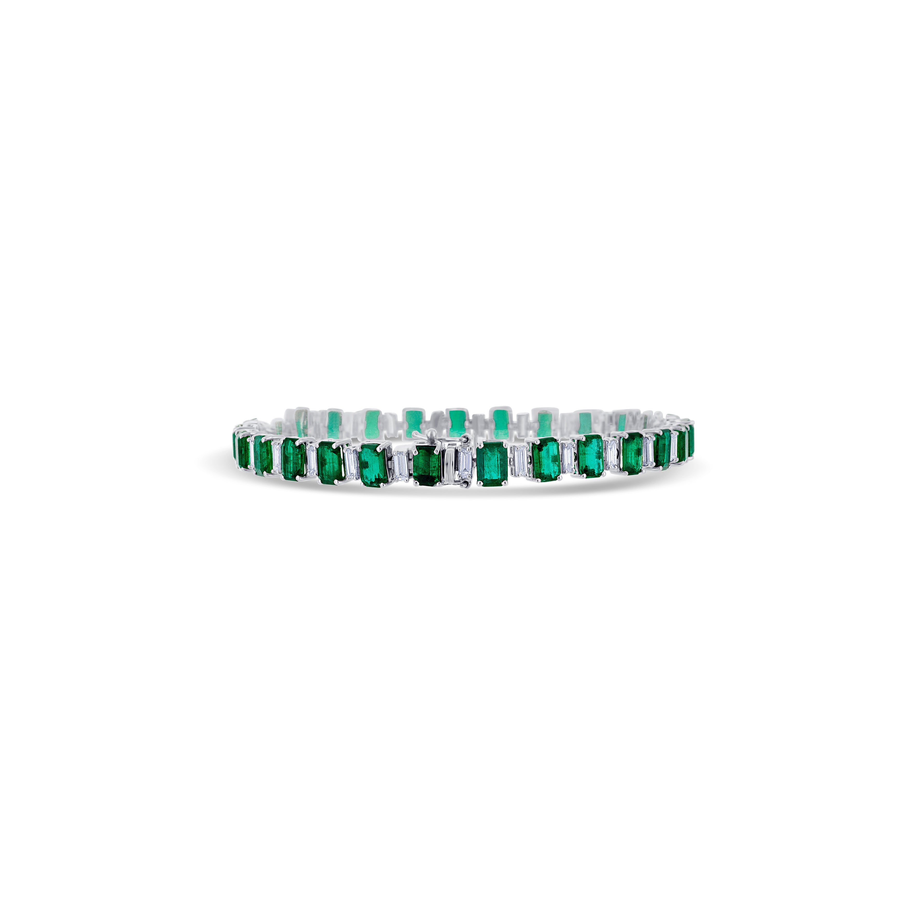 18K White Gold Emerald & Diamond Bracelet
