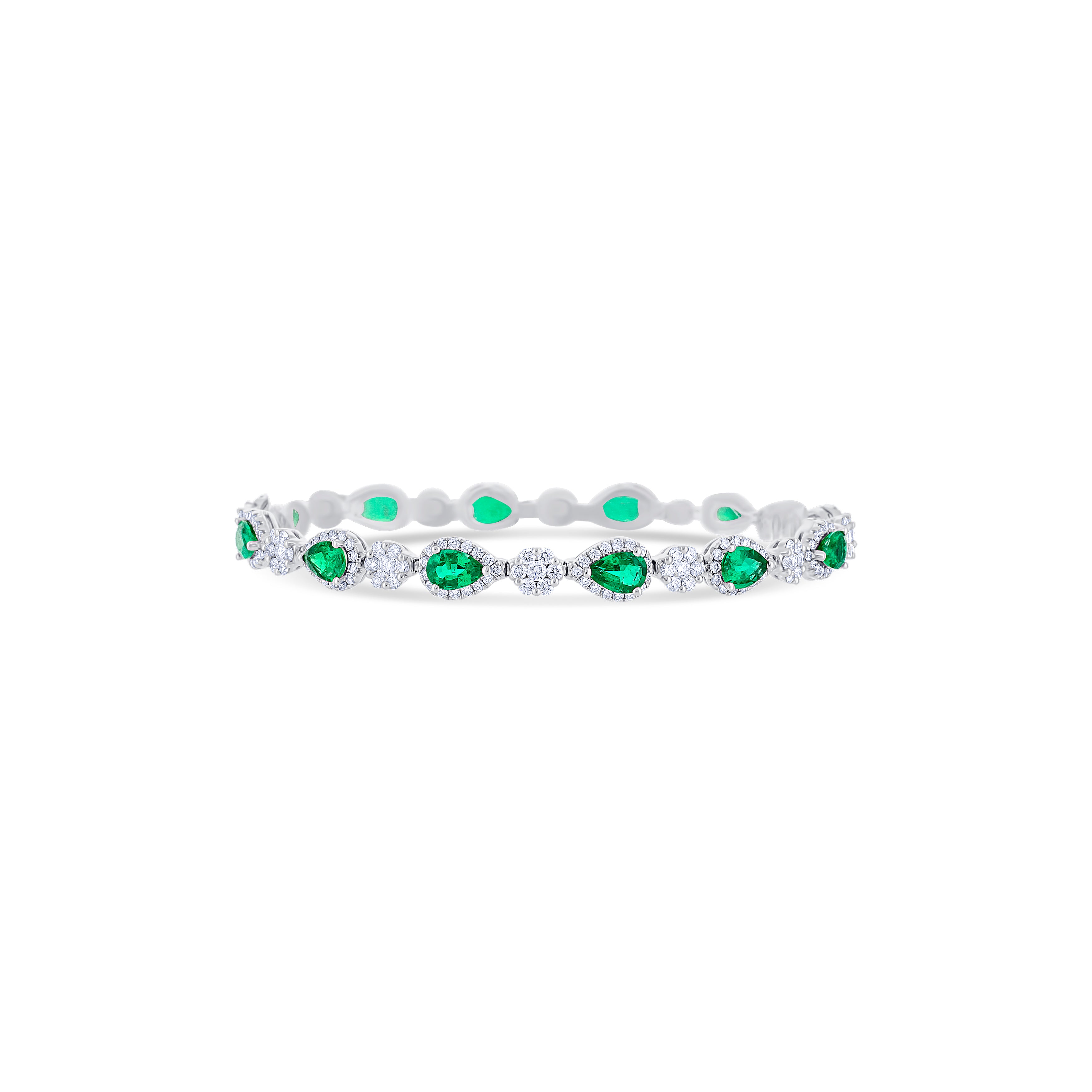 18K White Gold Pear Cut Emerald and Round Cut Diamond Bracelet