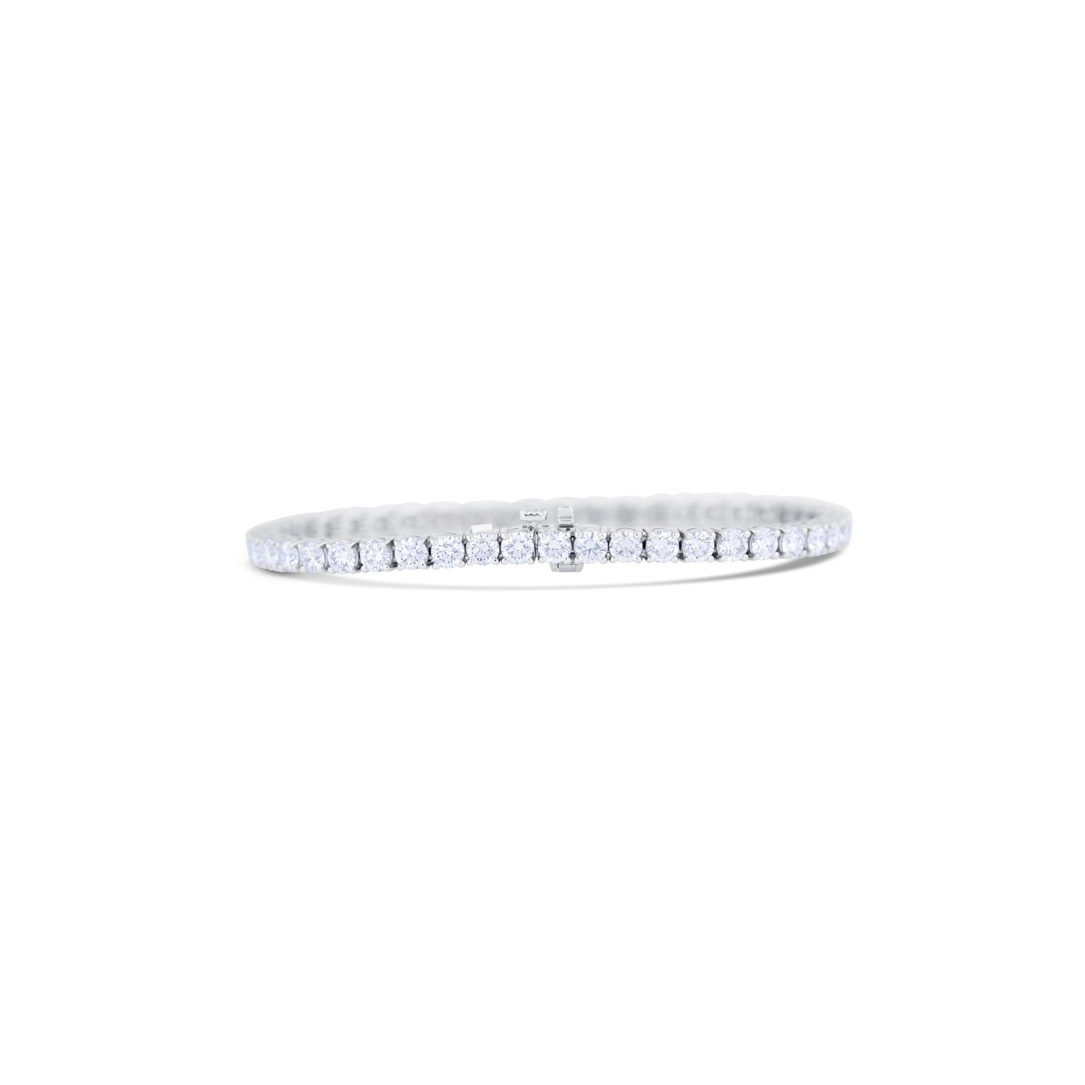 18K White Gold Round Diamond Bracelet