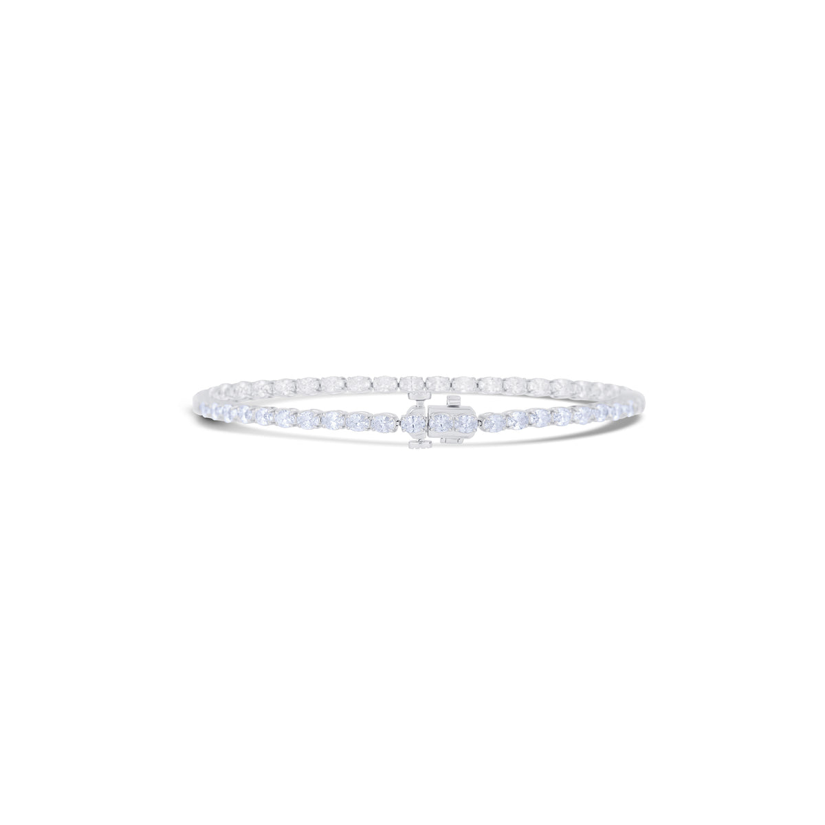 18K White Gold Oval Cut Diamond Bracelet