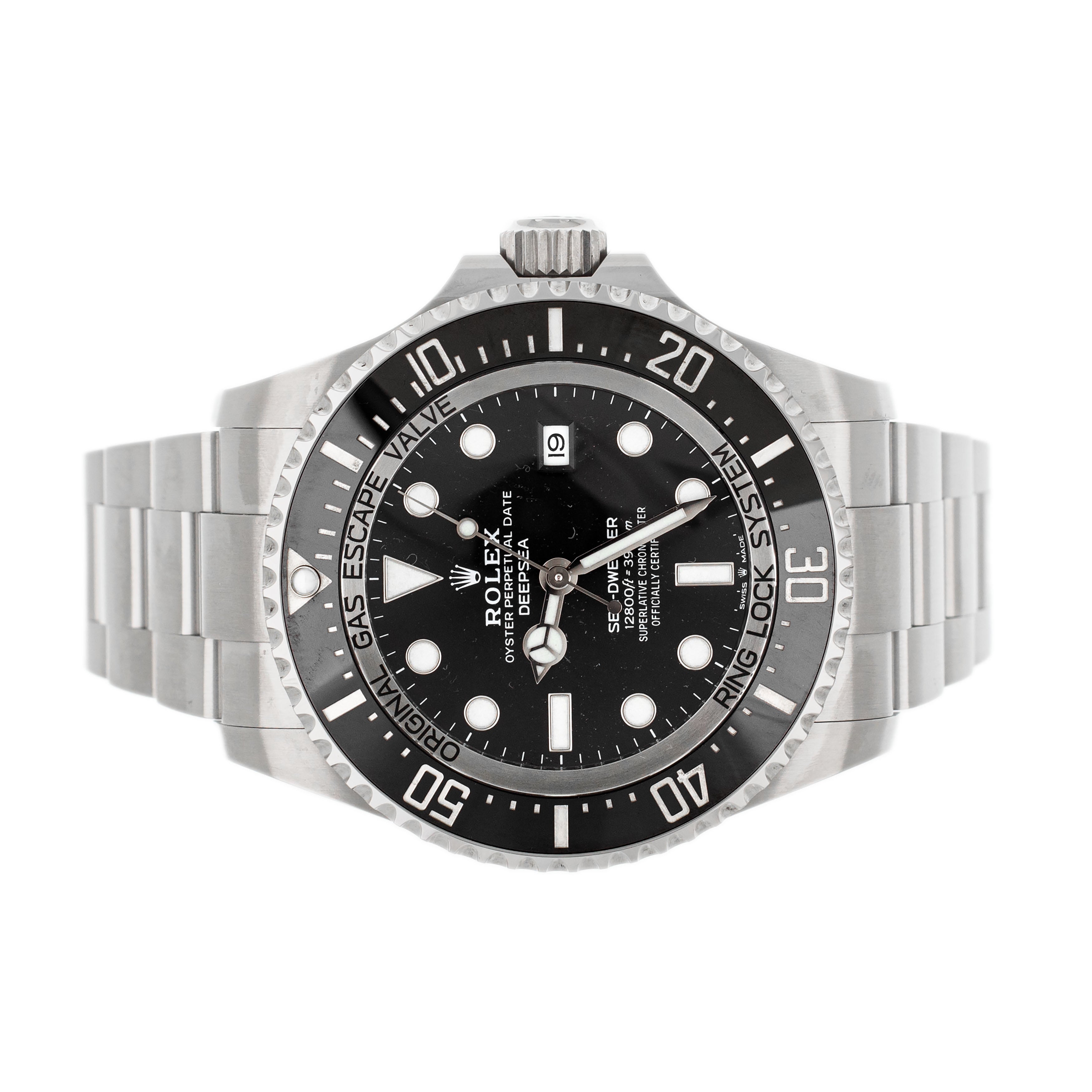 Rolex Sea-Dweller Stainless Steel Black Dial 44mm 126660 Full Set