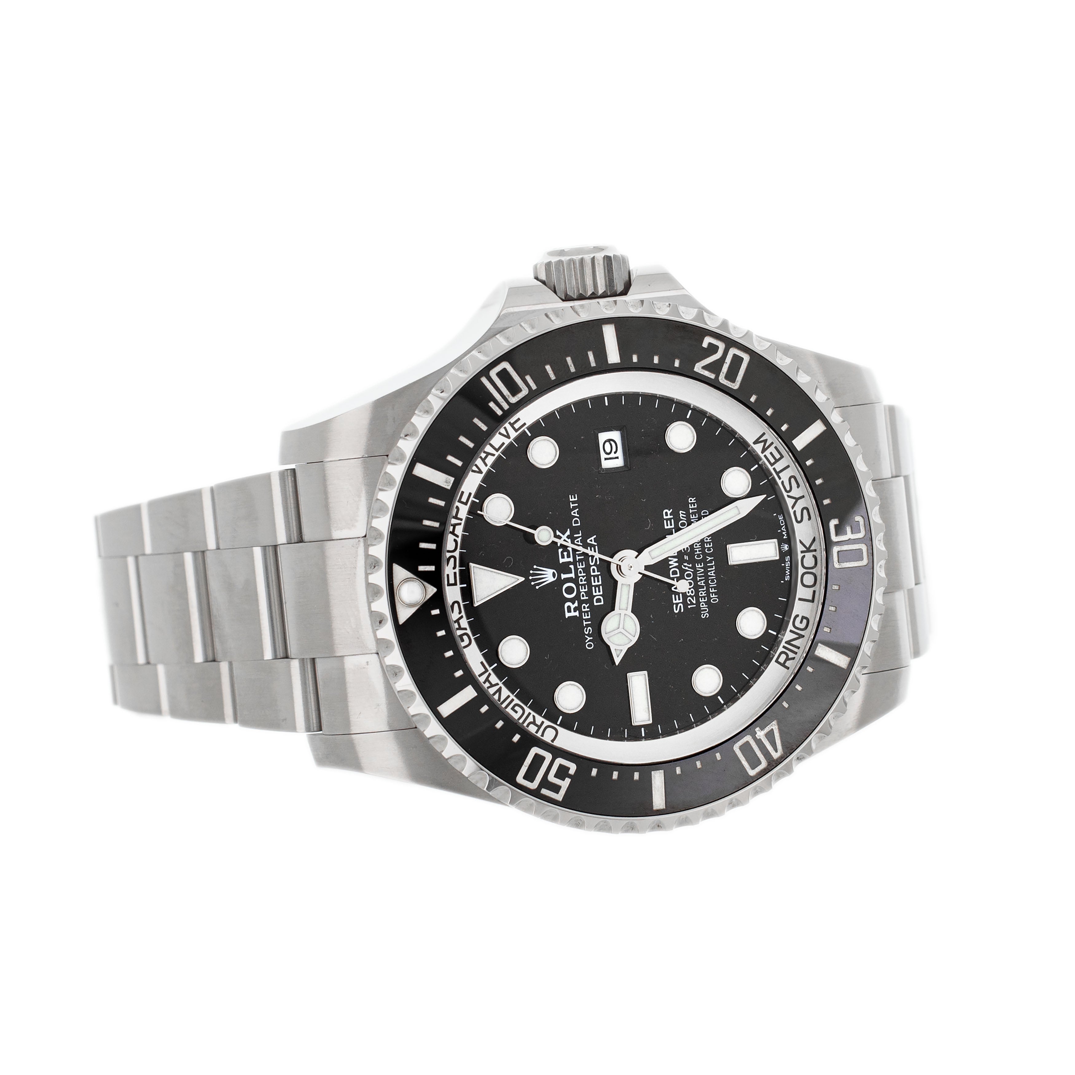 Rolex Sea-Dweller Stainless Steel Black Dial 44mm 126660 Full Set