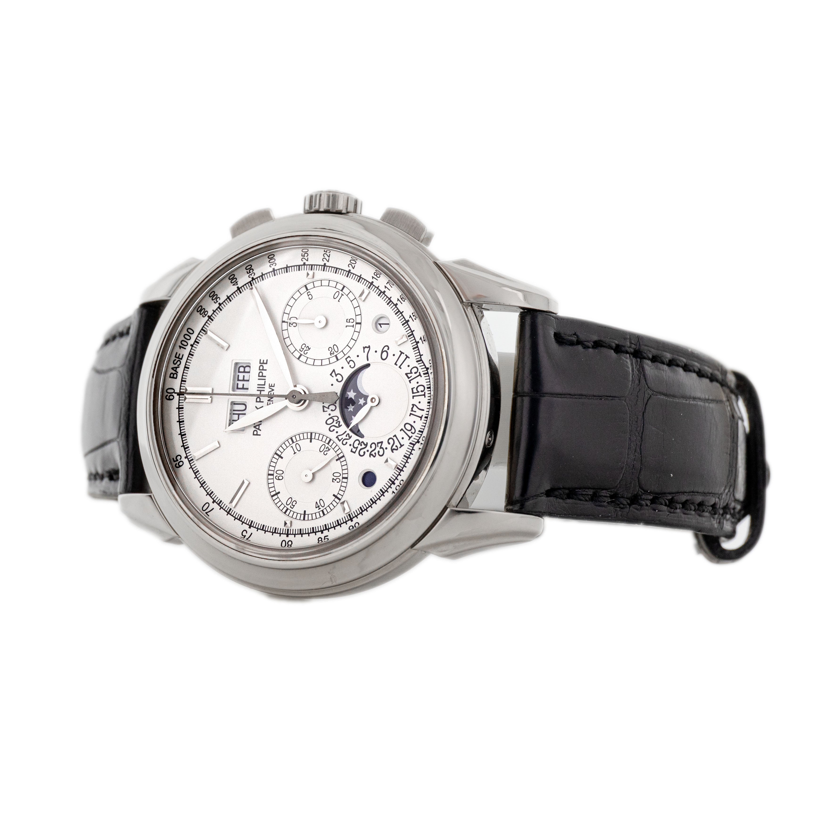 Patek Philippe Perpetual Calendar Chronograph White Gold Silver Dial 41mm 5270G-013