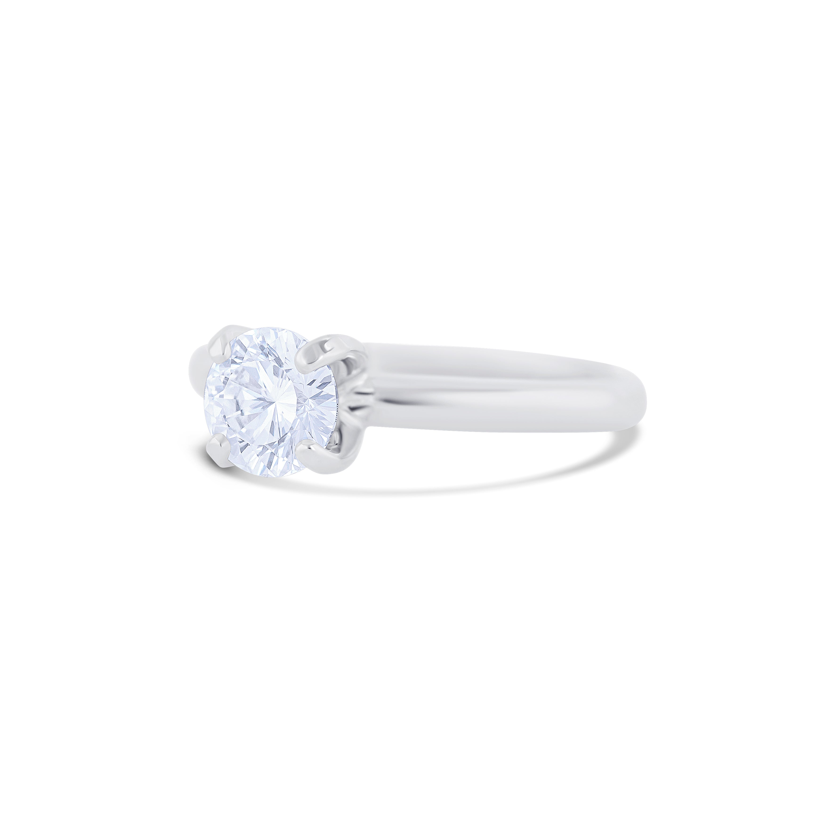 18K White Gold Round Cut Diamond Solitaire Engagement Ring