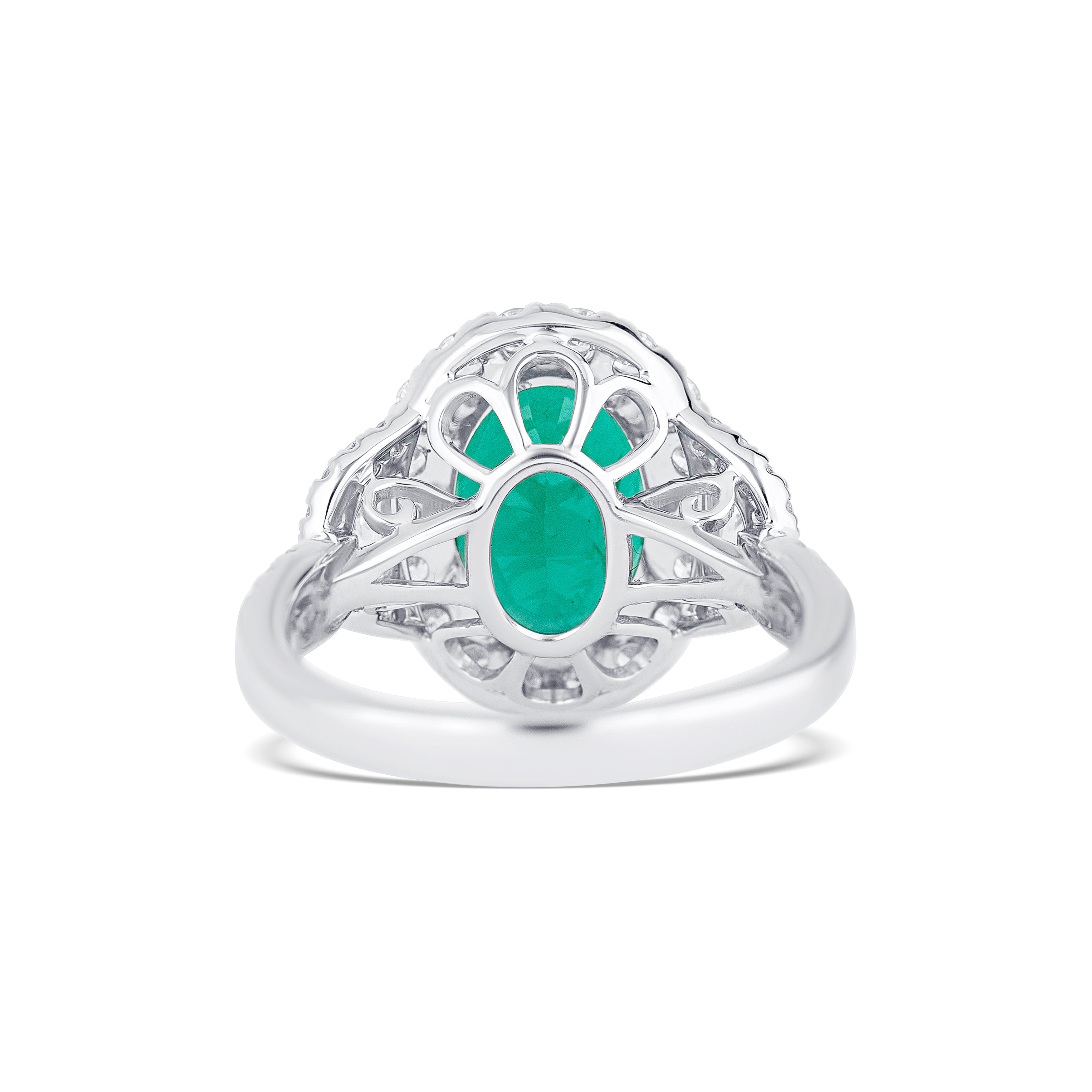 18K White Gold Oval Emerald Ring