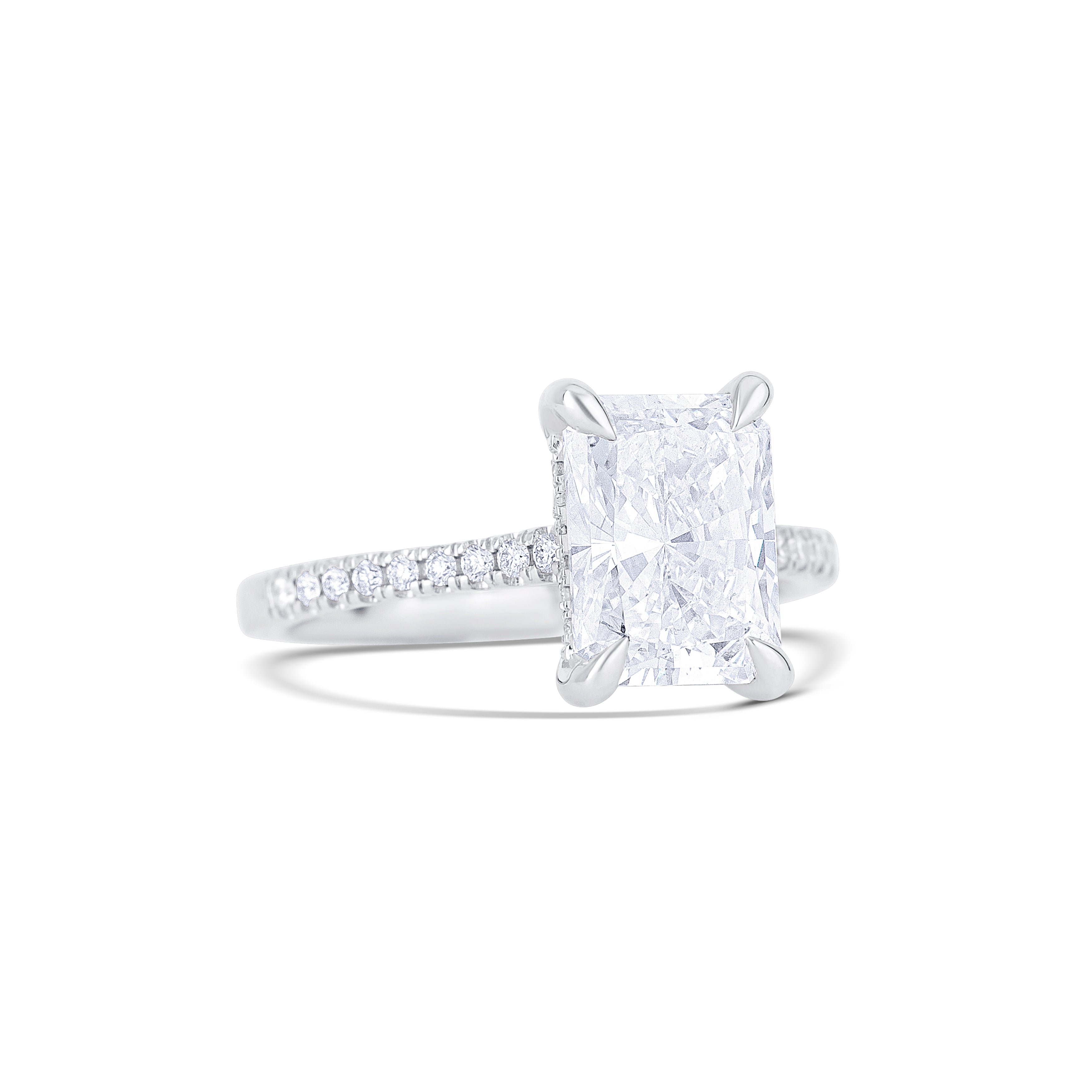 18K White Gold Round Lab-Grown Diamond Engagement Ring