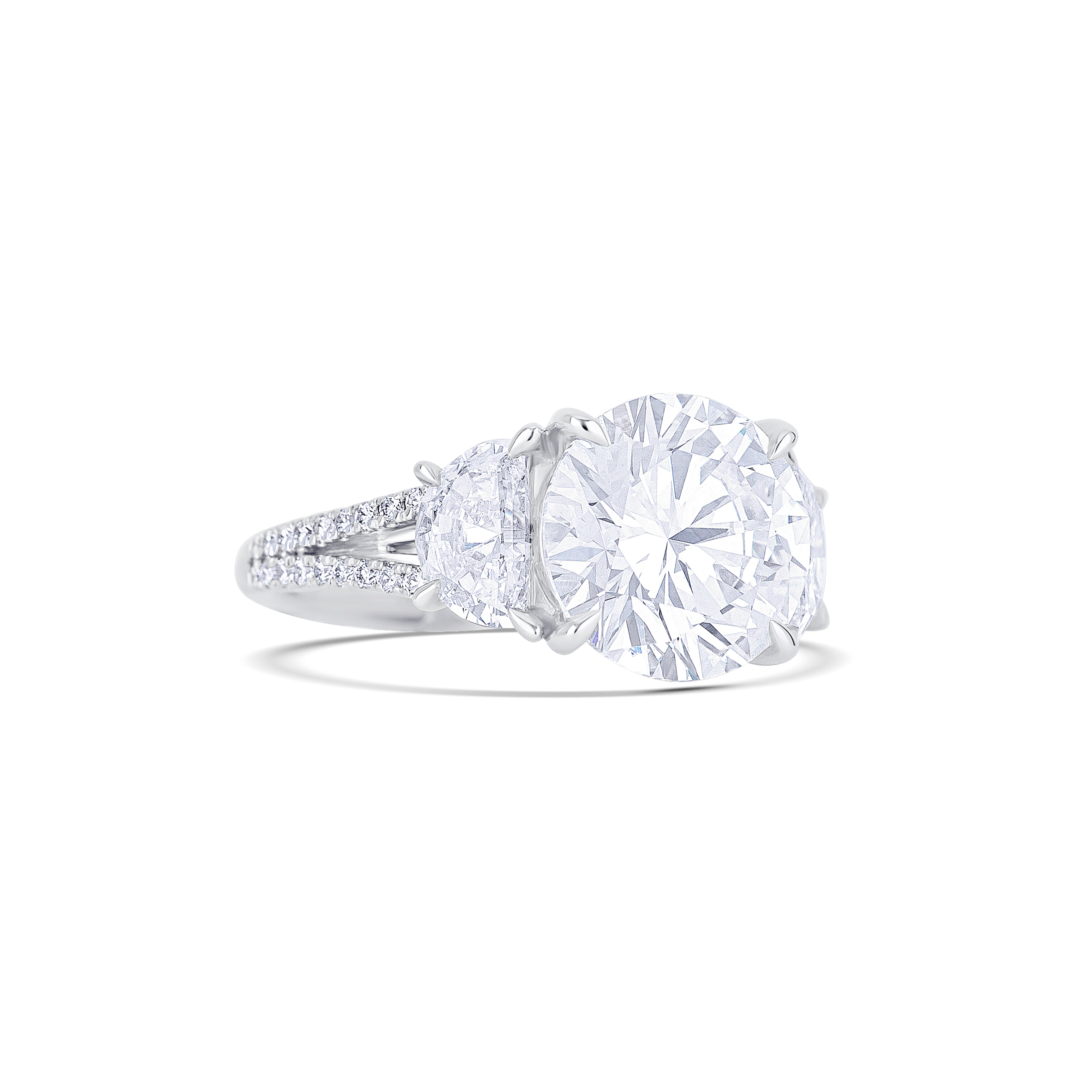 18K White Gold Round Lab-Grown Diamond Engagement Ring