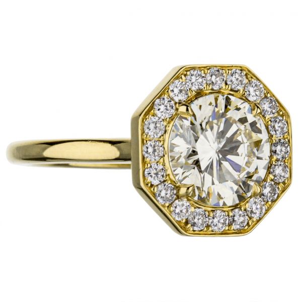 18K Yellow Gold Round Brilliant Diamond Engagement Ring With Octagonal Halo