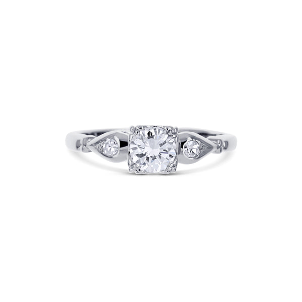 18K White Gold Ring With A 0.52 Carat Round Diamond