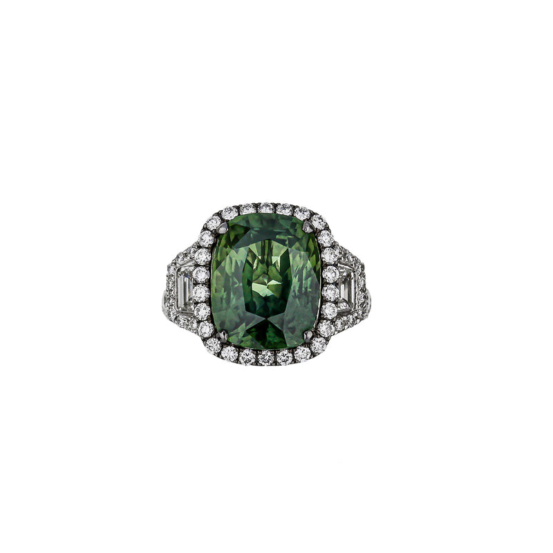 18K White Gold Green Sapphire Ring With Diamond Halo