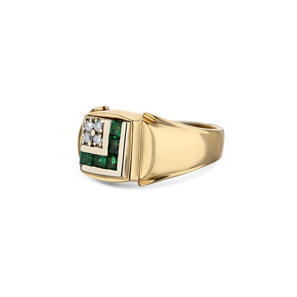 14k Yellow Gold Emerald Diamond Ring