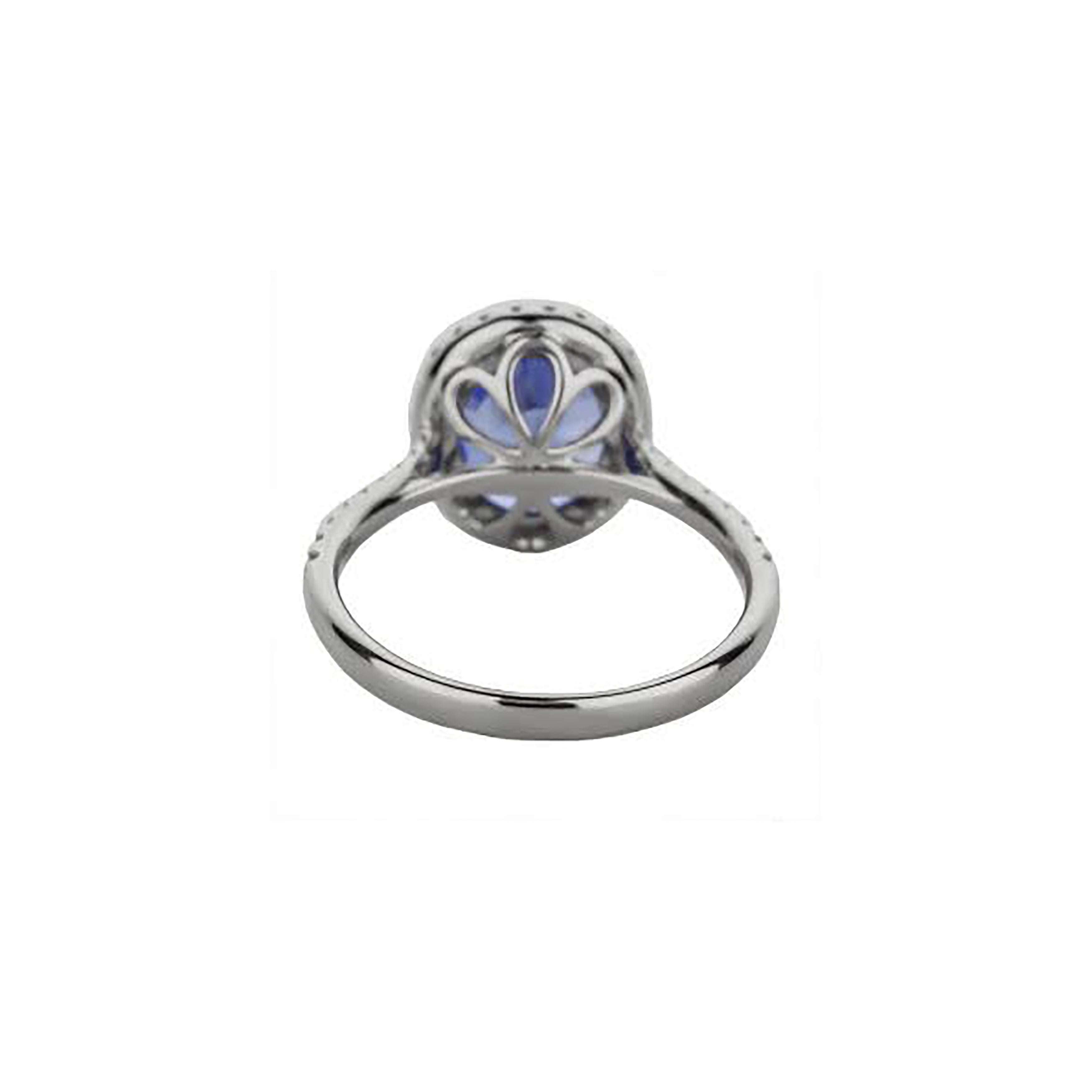 18K White Gold Oval Blue Sapphire In Thin Diamond Halo Ring