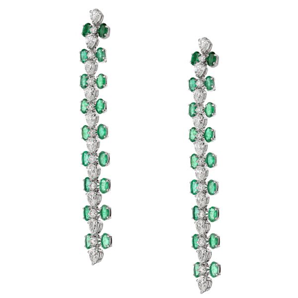 18K White Gold Emerald And Diamond Line Dangle Long Drops