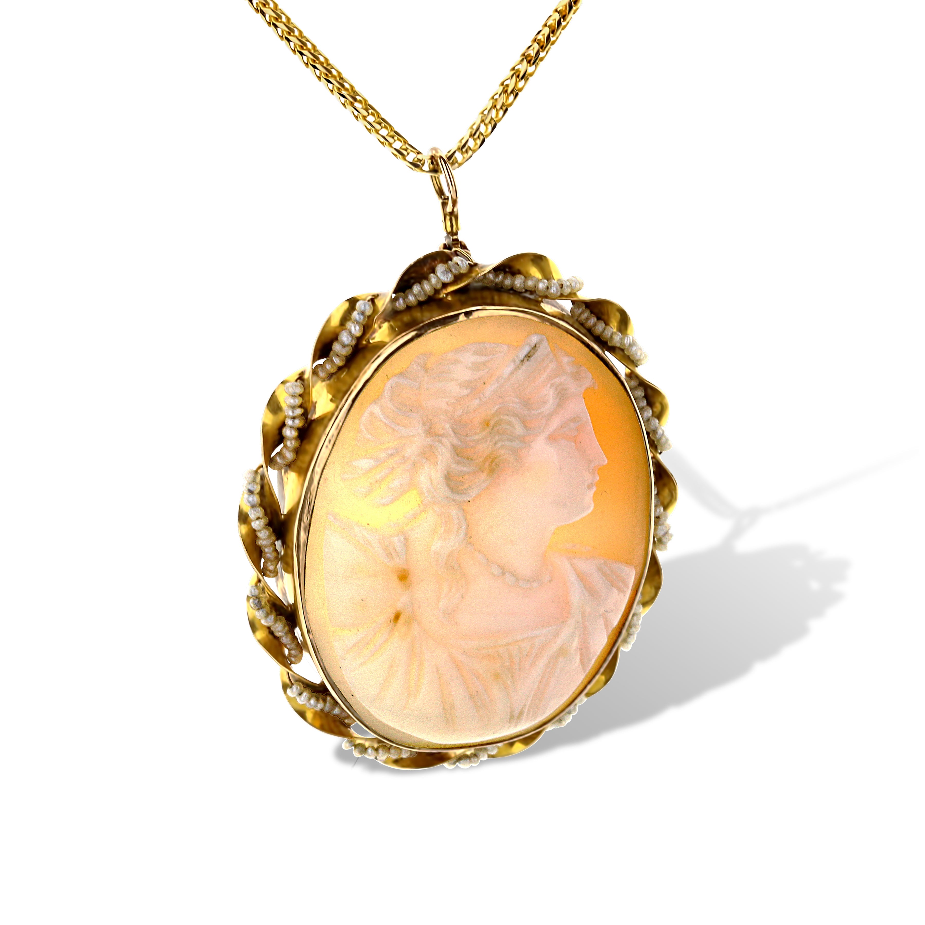 10K Yellow Gold Ladies Pendant Set With Cameo & Pearl Side Stones
